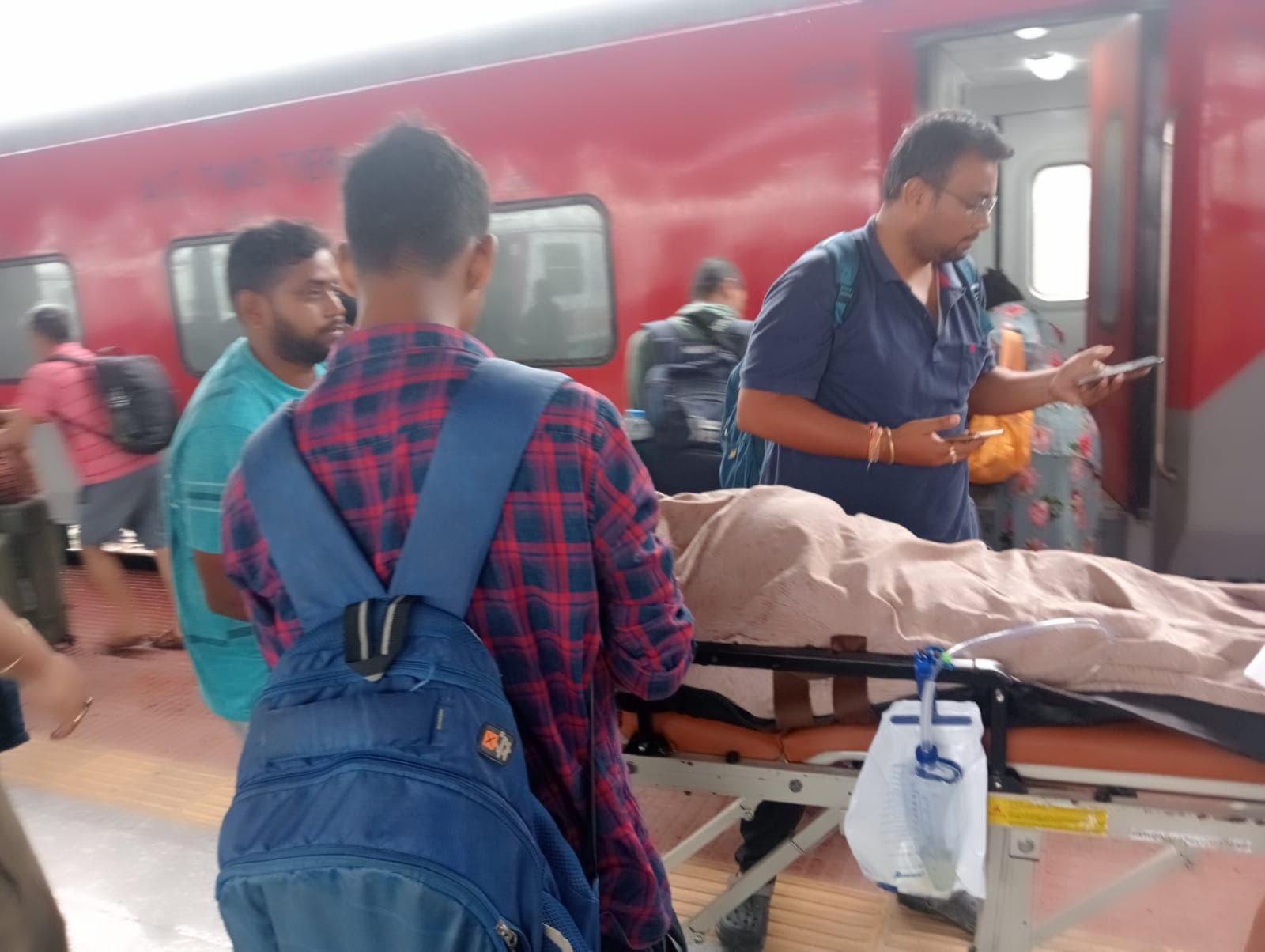Patient Transportation From Delhi To Kolkata In ICU Rail Ambulance