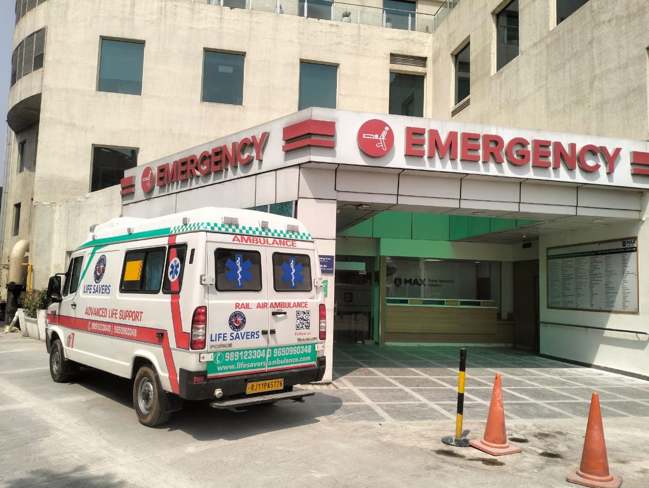 ACLS From Max Super Speciality Hospital, Shalimar Bagh, to Sir Ganga Ram Hospital