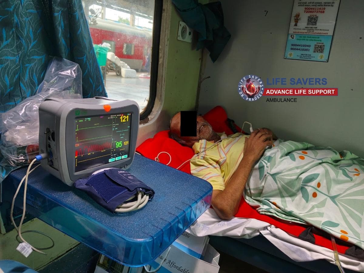 Rail Ambulance ICU Setup